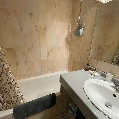 T2 Pierres De Jade Avec Piscine Apartment *