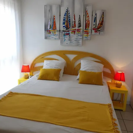 Apartment T2 Pierres De Jade Avec Piscine *