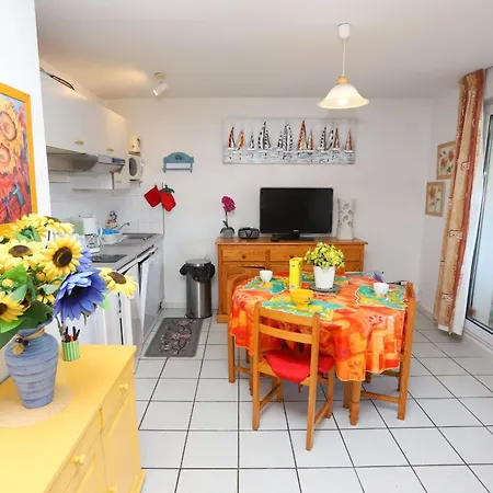 T2 Pierres De Jade Avec Piscine Apartment